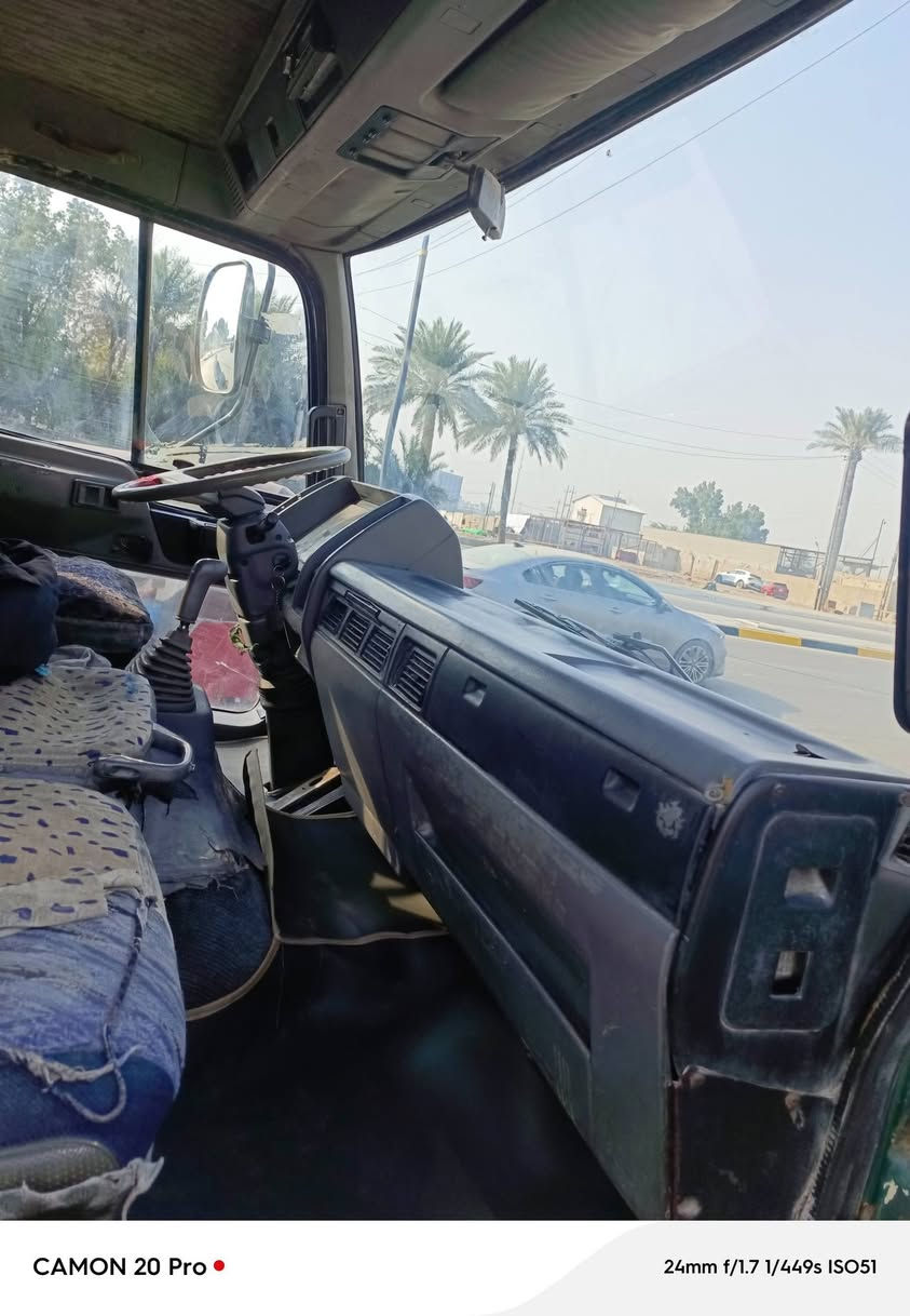 سلام عليكم
للبيع هينو طيرة قلاب ٤طن 

محرك ٧٠ عادي بي خيط بخار مثل مموضح بل التصوير 

كير ٧نمر 
شاصي مكفول 

هزة جديده

فرندكسن شيطان

تخم سبرنك هوائي 

رقم بغداد مشروع وطني انكليزي بسمي 

تخم تاير جوبلس 

سنويه لل٢٨ 

سيارة حلوة وجاهزة مكاني بغداد مدينة الصدر للستفسار على باقي التفاصيل ***********
