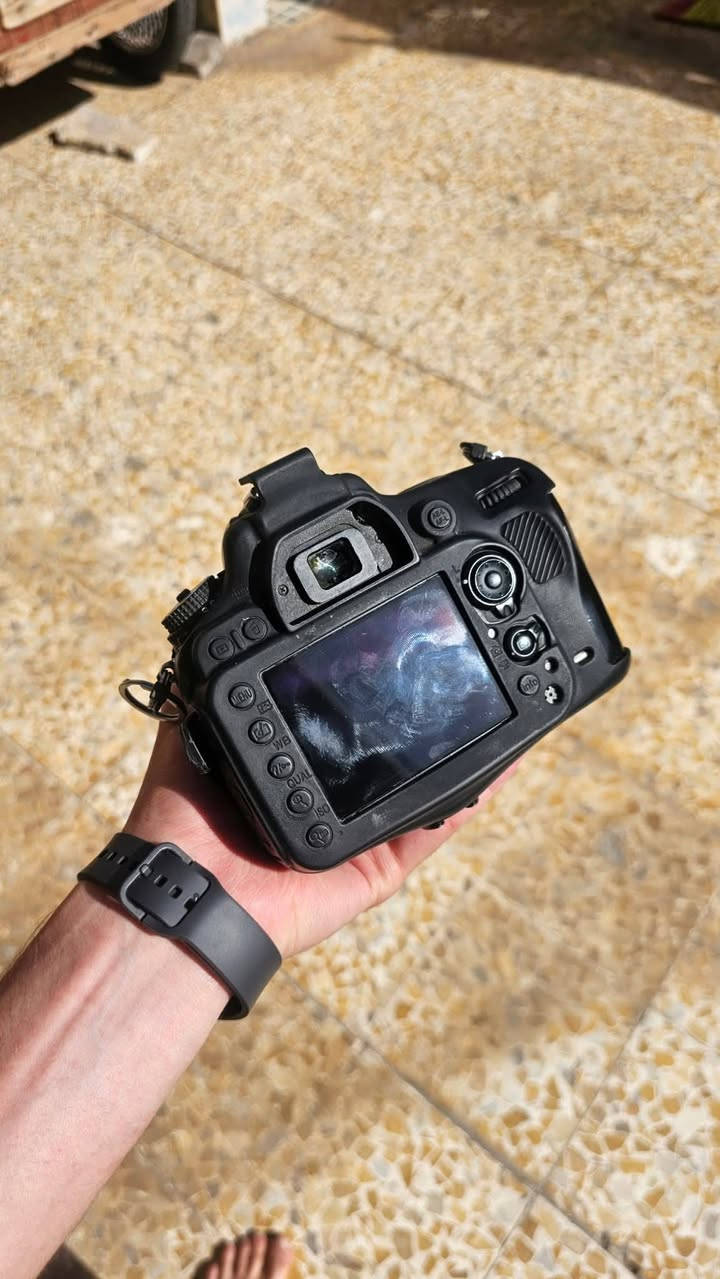 كامرة 610 نيكون للبيع نظيفة نظافته 95% كامرة صورها شكاكية واهل الخبرة يعرفون ايش جاي احجي السعر خاص ولي مو شراي ولا يخبرني
متواجد فقط واتساب او خط  مكاني الموصل موجود توصيل كافة المحافظات  سبب البيع اريد اشتري كامرة اوزمو تفيدني بمحتواي لا اكثر 
***********
