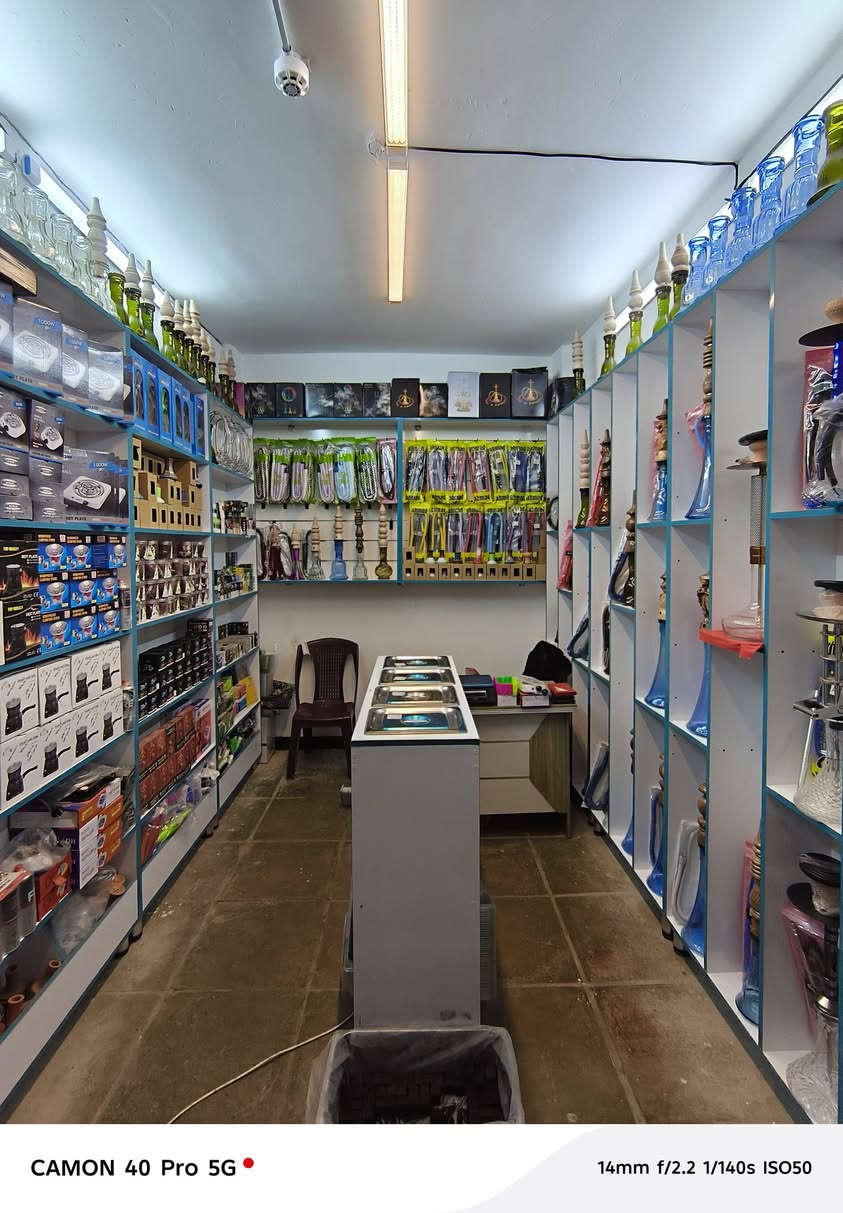 سلام عليكم رفوف فقط للبيع تركي ثقيل8قطع رفوف صغار عدد2 هنه وسككهن فقط رفوف  ستفسار ***********
السعر850    كربلاء المقدسه سيف سعد
