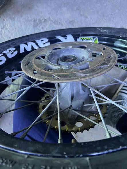 السلام عليكم وياله وتايرات للبيع اشتريتهن ماصارن على دراجتي 
***********
واتساب و اتصال
