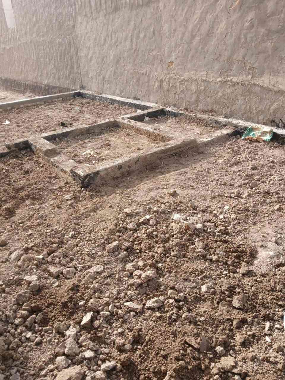 السلام عليكم  هيكل مسقف في التاجيه في 8  للبيع معملته كامل التقديم على قروض الاسكان / رقم القطعه 8191 في المربع الذهبي / ***********
