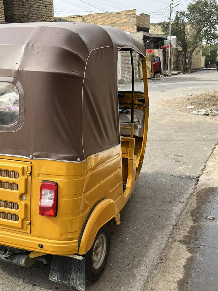 سلام عليكم تكتك البيع موديل 2020شهر (6)التكتك مصبوغه جماليه التكتك معمره تعمير شامل يعني الغراض الغراض ماا خليت شي ماا بدلته بيه كله جديد ماا خليت برغي بيه قديم التكتك واكفه بس عله البوليش رايده (7450)و بيه مجال تدلل
النتصال عله هاذا الرقم(***********)
