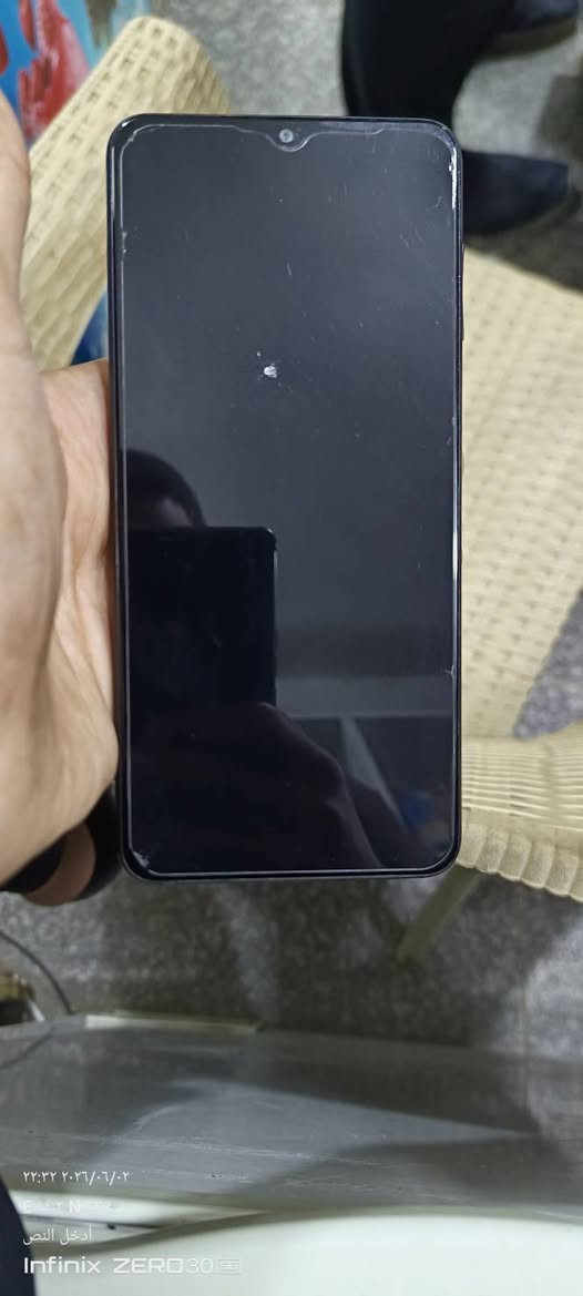 سلام عليكم samsung12A
ذاكرة 128
بطارية 5000 
ويا كارتونه 
سعره 100
رقم ***********
