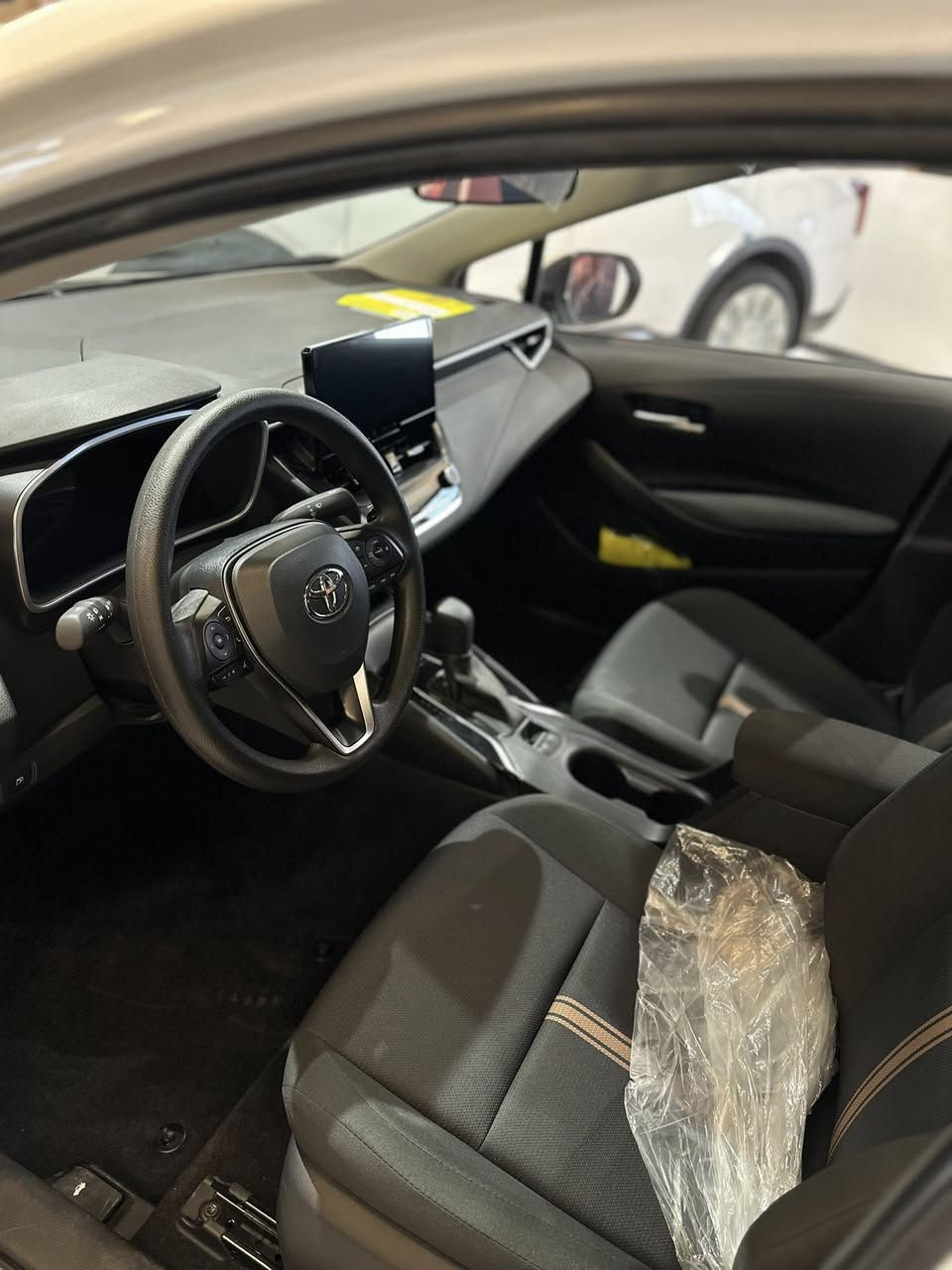 كورلا ليفين شكل الامريكي 2025 زيرو للبيع ✅
مواصفات معروفه :

فتحة ♟️

بصمة 🫆

ويل كب 🚗

تحديد مسار 🛤️

مثبت سرعة ☑️

شاشة جبيرة 🖥️

كامرة خلفية📷

اوتو هولد بصمة ✔️

سايد بريك بصمة☑️

تحكم ستيرن✔️

السعر :٢٤مليون و٨٠٠ الف سعر جوه السوك ومناسب جداً✅‼️

مكان السيارة المنصور شارع كاتب عدل 🏠

للتواصل : ***********

