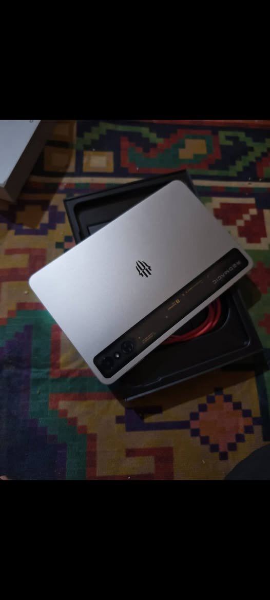 ايباد ريد مجك الاسترا النسخه العالمه نضيف بمعنى الكلمه السعر 660 وبي مجال قليل والموشري لا يدخل يتعبني هاذا رقمي *********** عمارة, ميسان
