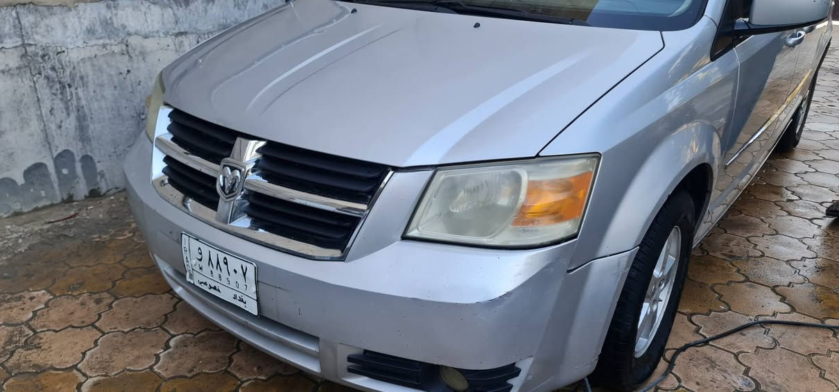 دوج ٧ راكب ٢٠١٠ كلين ٠محرك ٣٨٠٠ بيبان كهربائيه تايرات جديده صدر محرك نظيفات ١١٥ $***********
