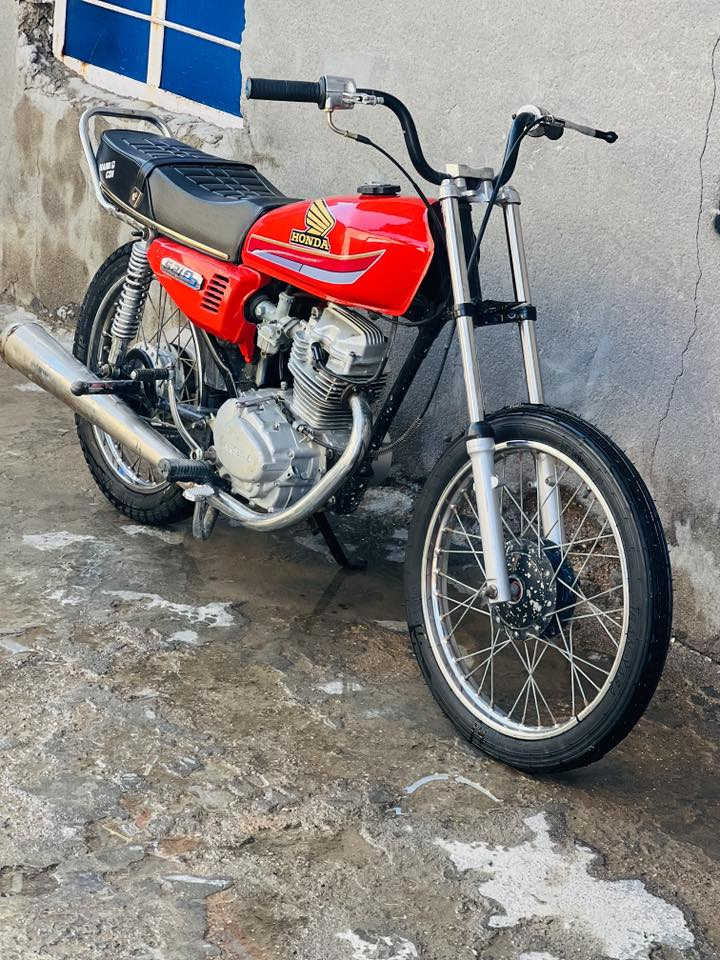 عادت نشر بسبب الوعود لا تواعد وما تجي دراجه البيع محرك انرشه بي صوت بس دراجه نضيفه سعر ٣٠٠ قفل مكفوله دراجه هاذ رقمي ***********مكاني خور زبير
