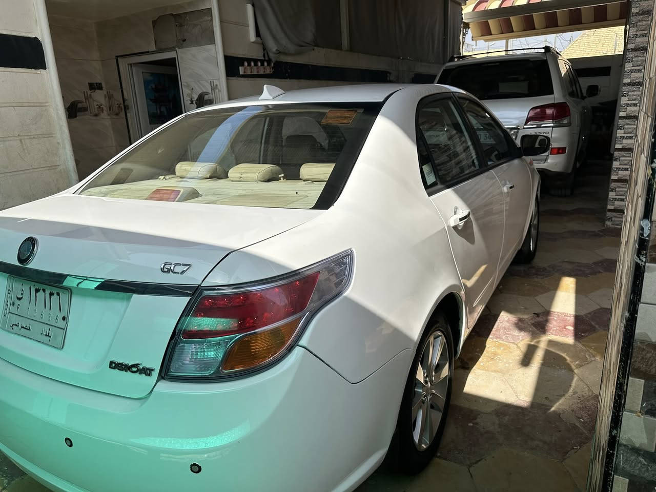 سلام عليكم جيلي ٢٠١٦السياره كفاله عامه من ضربه صبغ تبديل بارد اخياس جراد السيارة وضع شركه مكينه كير حداديه تبريد تخم تاير ماشيه ١٠٠رقم بغداد.سنويه جديده مكاني الديوانية 
***********
