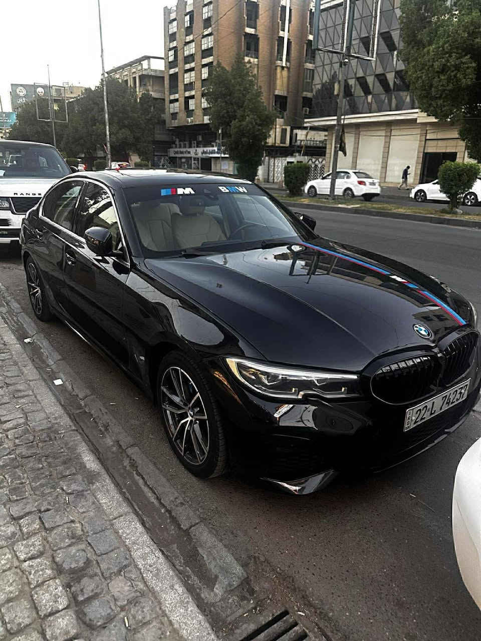 السلام عليكم شباب 330 اكس درايف موديل 21
حادثهة جاملغ وبنيد فقط بدون دواخل 
ماشية 82,000 كيلو 
السيارة فول مواصفات 
السعر 23,500$  وبيهة مجال بسيط 
***********
