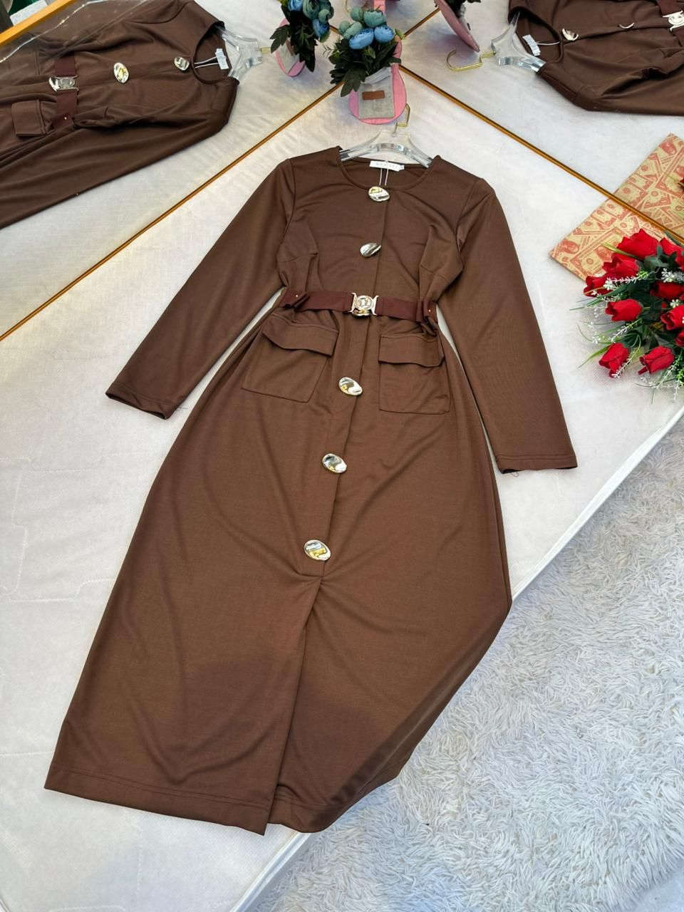 بسم الله توكلنا على الله ♡

الكولكشن الرمضاني يبدأ من هنا ✨

👗 سوت العيد – تصميم رَدان طويل

خامة دابل صيفي مميزة، أنيقة ومريحة، تمنحك إطلالة راقية تناسب العيد والمناسبات.

🎨 الألوان: كما هو موضح في الصور.

📏 المقاسات: من 38 إلى 48.
التوصيل لكل العراق: 5 آلاف 🚚


**إذا كنت صاحب هذا الإعلان وتريد حذفه لأي سبب، رجاءا أرسل رسالة إلى الدعم الفني**