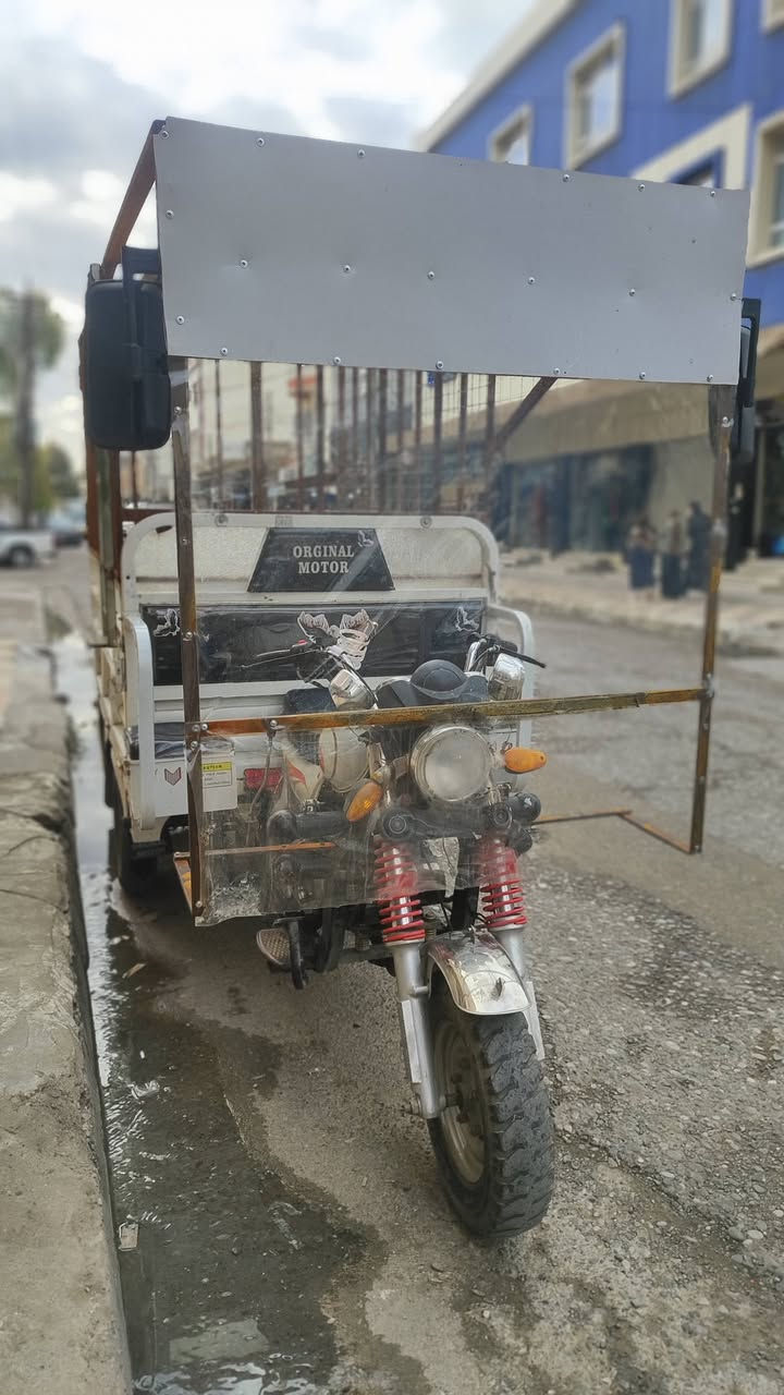 السلام عليكم ستوتة للبيع موديل 21  دبل اكسل  منفيس تخم تاير جوبلس جديد كهربايات كاملة باتري سلف شاصي كفالة محجل جديد بس يريد صبغ ما ينقصها شي جاهزة للشغل  السعر  ب 12و بيها مجال للشراي ***********
