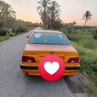 السلام عليكُم بيجو مُديل 18 رقم قديم السياره كلهه مكفوله بس باب السايق...