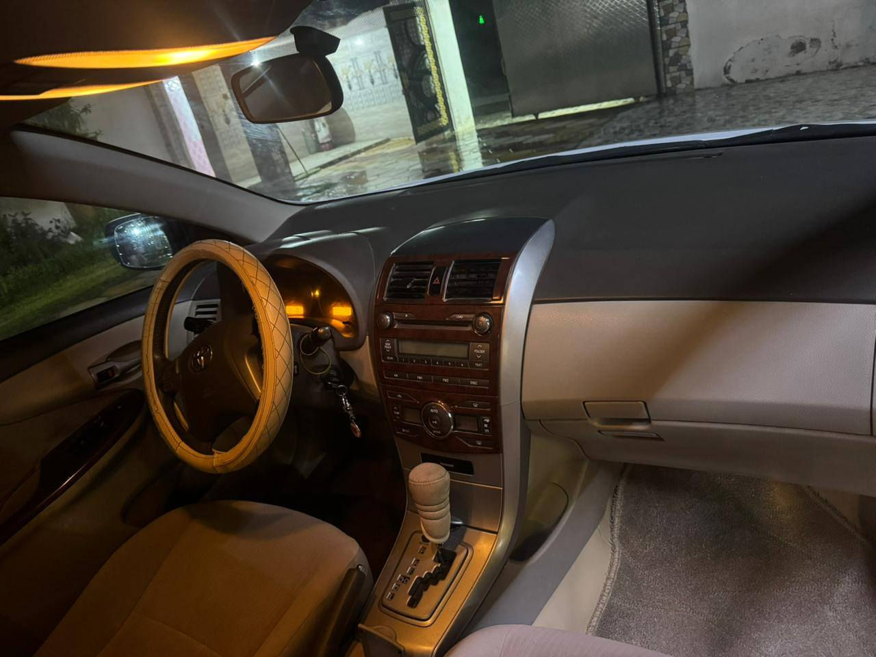 كورلا للبيع موديل 2009
فول موصفات خليجي 
محرك 1.8
كير ومحرك مكفول 
فتحه سقف 
تخم تاير 
تدفئه وتبريد 
تحكم ستيرين 
سنويه بسمي  /
تحويل ثاني يوم 
 للاستفسار اتصال ***********
مكان السياره صلاح الدين قضاء الضلوعيه
