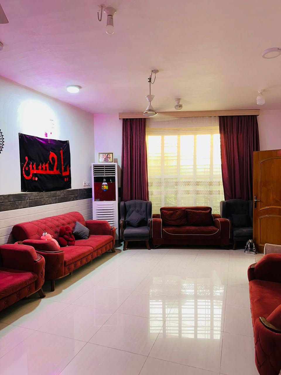 السلام عليكم بيت للبيع مساحه ٢٠٠ متر طابو زراعي سند ٢٥ البيت يتكون ٤ غرف نوم ومجمع صحيات عدد٢ البيت حديث وراقي كلش موقع الدار بابل مطاعم الجمجمة سعر الدار  ١٩٠ وبي مجال والي يحب يتصل على الرقم ***********
