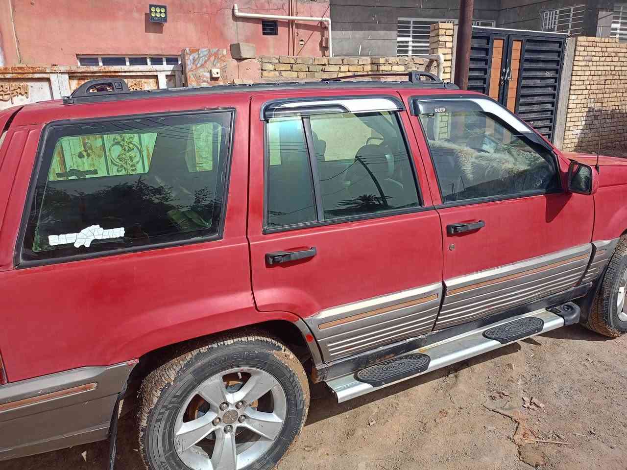 جيب شيروكي رقم بغداد موديل 95 تواصل ***********
