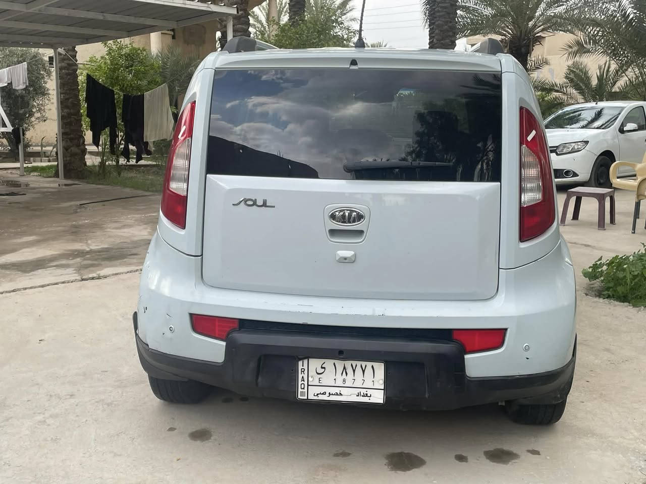 البيع كيا صول موديل 2011 رقم بغداد بسمي سياره كير محرك صدر تبريد تخم تاير كله جديد  سياره مصبوغه حزام اثر طخطخات بسيطه وبيهه بل باب وجاملغ موضحات بل صور مكانهه محموديه خليجي فول مواصفات سلايد  طكتين رجاء مو شراي الايعلق مستعجل عله البيع *********** السعر 75 وبيهه مجال الشراي
