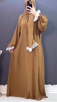 ايزار صلاة • مع شال • توصيل ٣