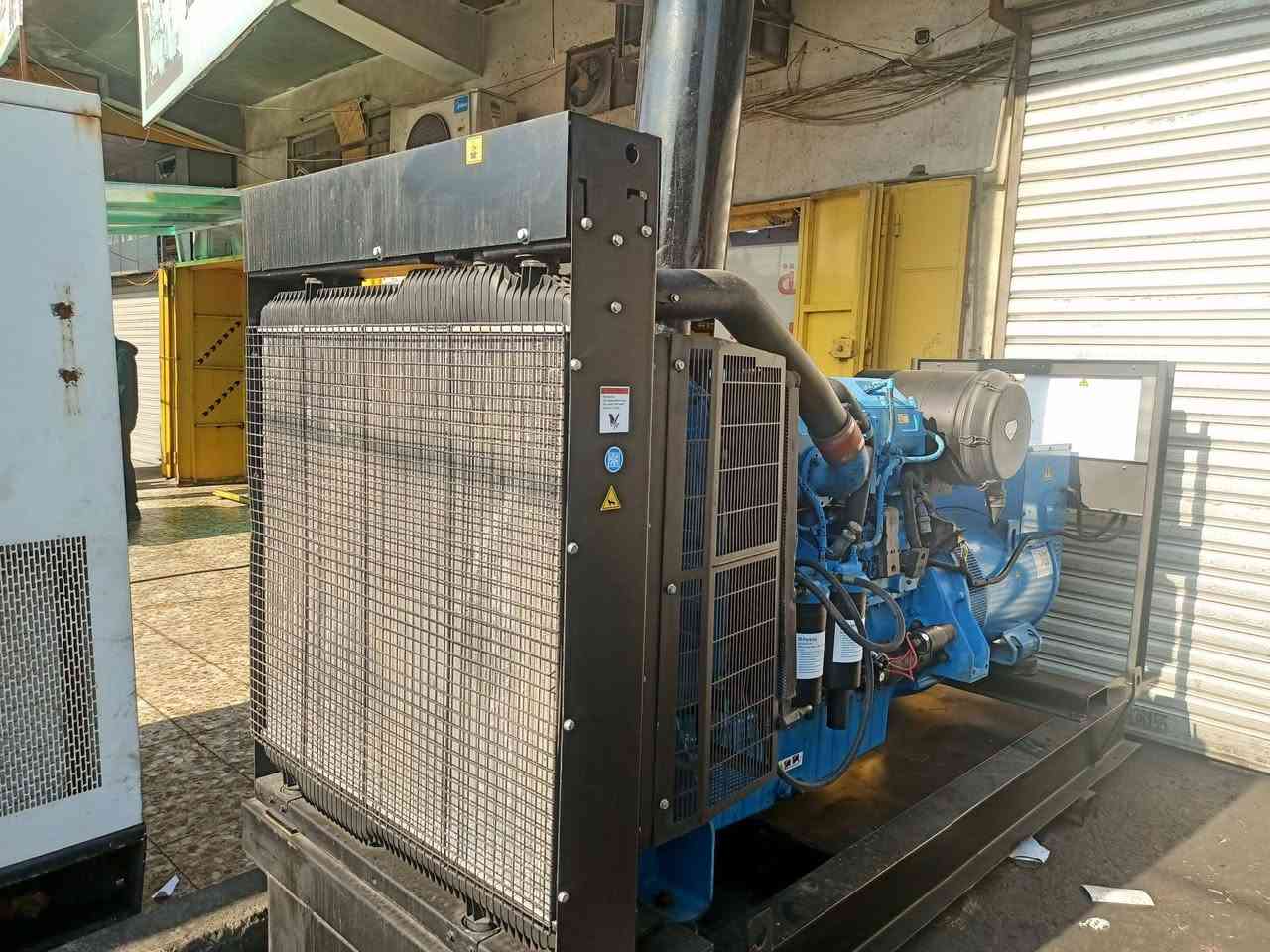 مولدة بيركنز 2300 مولدة بلادية 400 كيفي
أستفسار الاتصال ***********
