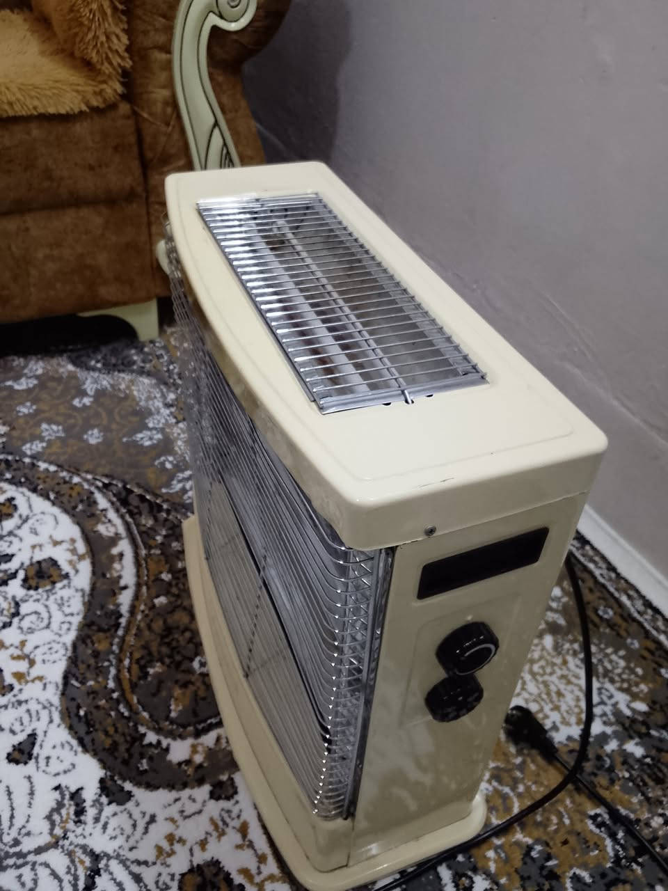 هيتر عدد 2 شركه نوال اخو جديد استعمال حيل قليل  العنوان تيراوه شارع 30قرب حمام  ***********/***********
