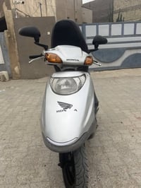 سبيسي للبيع دراجه بلاديه نضيفه مابيها نواقص محرك ناعم كهربائياتها كلها...