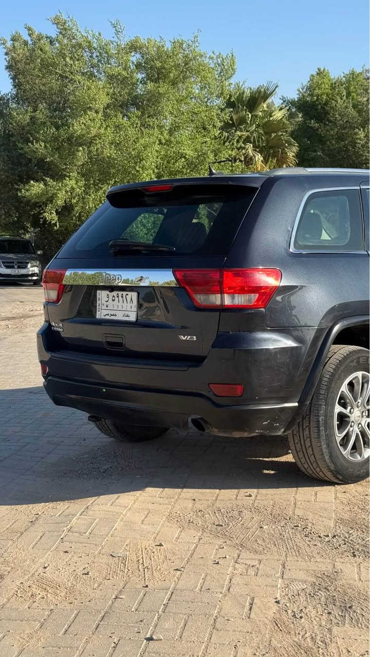 السلام عليكم 

جيب ٢٠١٣ خليجي للبيع او المراوس ( دودج ٧ راكب فقط ) 
حادثهه بالعراق جاملغ ايسر 

صور الحادث بنهاية المنشور

السياره نظيفه 

صدر امامي نظيف 
درايم شفت جديد
گير و مكينه جدد 
تبريد ثلج 

كشن كهرباء 
شاشه 
٤ مودات قياده ( ثلجي و مطري و صخري و رياضي ) 
تحكم ستيرن اربع جهات 
فتحة سقف 
تبريد جديد قطعتين 

السعر 

٢١،٣٠٠،٠٠٠ واحد و عشرين مليون و ثلاثمائة الف دينار 
او 15,000$ خمسة عشر الف دولار 

السياره مكانهه بغداد حي تونس
للتواصل 
*********** 
عبدالله بغداد, العراق
