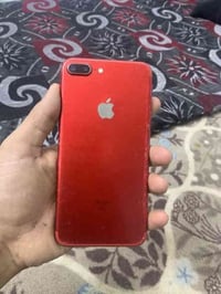 آيفون ٧ بلس • ١٢٨ • شاشة وبطارية