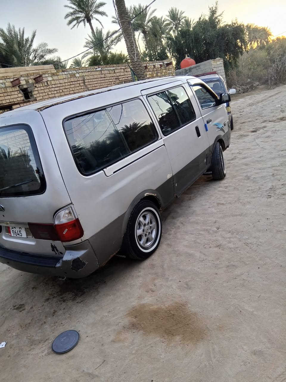 سلام عليكم سيارة منغولي موديل 2005. اصل رقم انكليزي بسمي اسياره امصفره هيه او مرور.  سيارة مكينه اوكير. وكسل او حداديه جدد تبريد. 🥶ويه السويج...مصبوغه جماليه اسيارة السعر 105 او بيهه مجال الشراي. .. رقم صاحب السيارة***********/....... *********** اني مكلف بنشر
