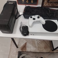 اكس بوكس سيريس اس للبيع مع كيبورد وماوس ويدة وحده و يو بي اس نضافة 100...