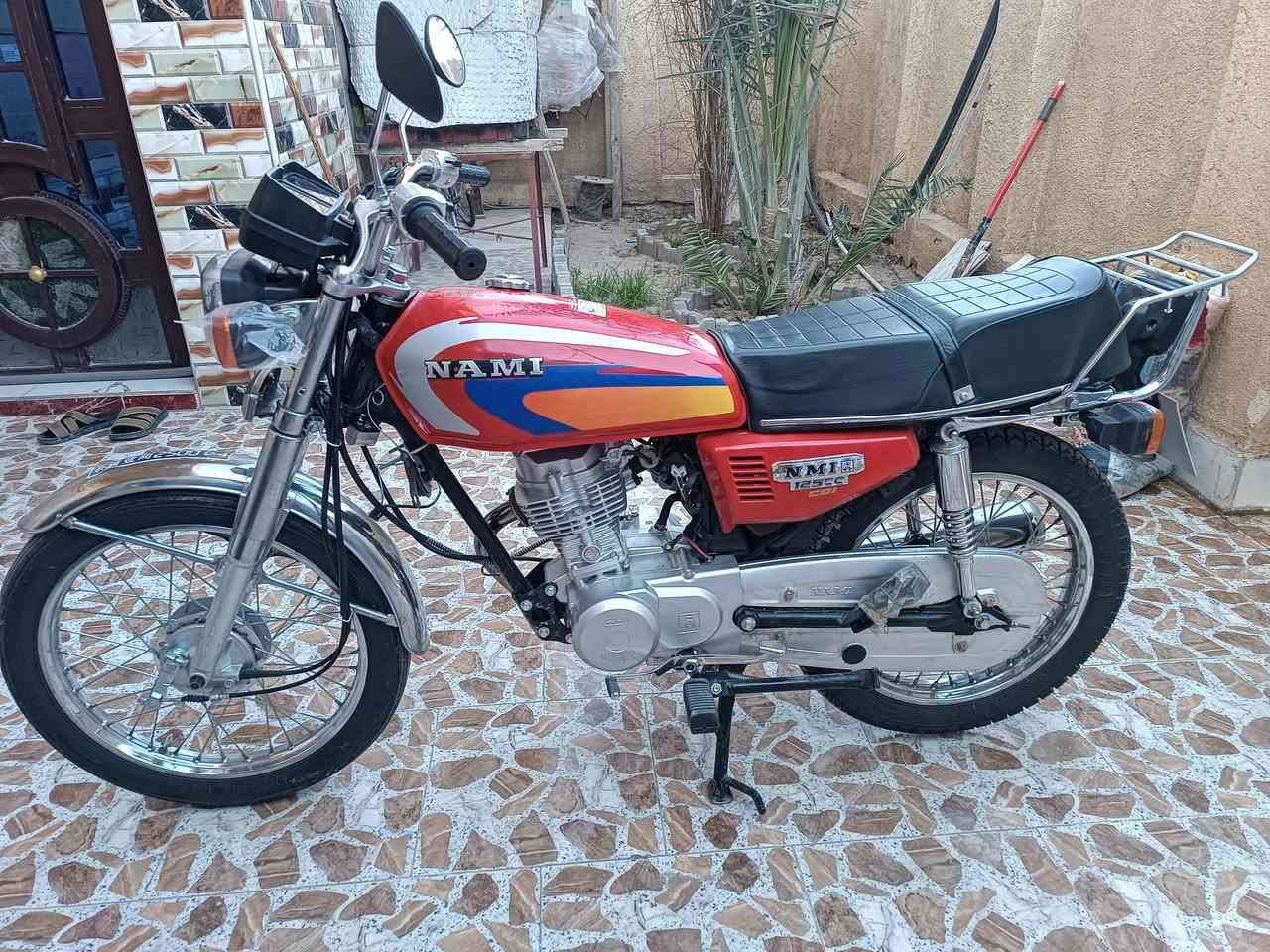 دراجه ٤ نامه للبيع موديل ٢٣ سكنر شلامجه مكفولة السعر ٨٠٠ وبيه مجال وإذا مراوس اكو هم اراوس اليريده ايدك عليه ***********
