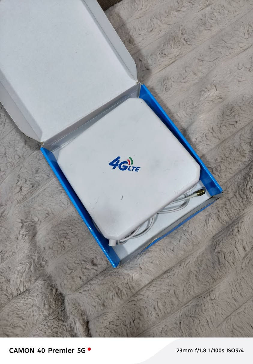 انتنا   Antenna 4G  مثل مامعروض وتكدر اترجم المواصفات مع قطعتين  كلهم سعرهم 15مع التوصيل 
للحجز واتساب ***********
