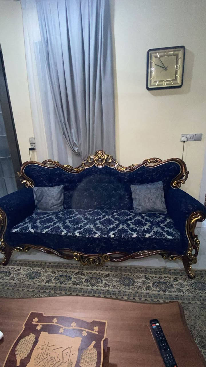 دوشمة الأثاث التخم التركي او العراقي او المصري زور الصفحة وشوف الشغل العنوان بغداد شارع فلسطين الفرع الثاني الطالبية نعمل لكافة المناطق الاتصال وتساب ***********
