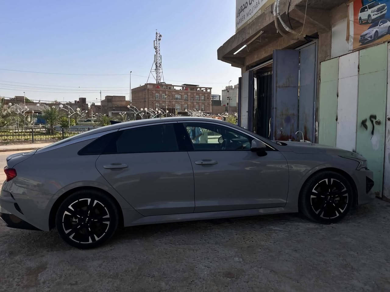 السلام عليكم K5 وارد امريكي
موديل 2023
مكينه 1600 تيربو بيه ربع البنيد صبغ وبارد باب السايق
وتعديل اب خشه الشاصي خفيف كلش حره السياره اب اسمي
سعره 210 وبيه مجال مكان نجف حي المتنبي تواصل ***********
