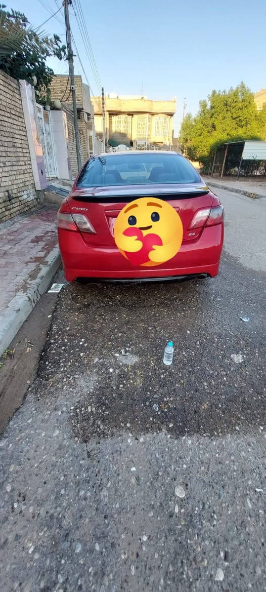 السلام عليكم كامري موديل ٢٠٠٧ رقم بصره شرط تحويل وارد امريكي فول مواصفات محرك ٢٤٠٠ فتحه سقف شاشه كامره كشن كهربائي  دواخل نظيفه البدي شوف العين بيه صبغ قطع قليله للبيع السعر ٧٠ وبيها مجال المكان ميسان ..للتواصل على الرقم ***********
