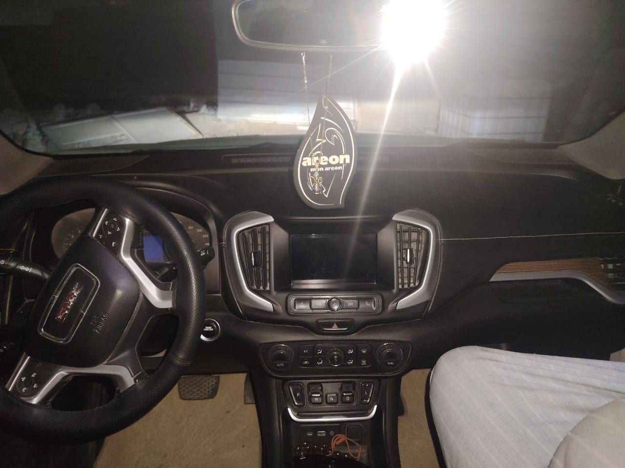 سياره تيران جمسي موديل ٢٠١٩ مضروبه وضربتها موجوده بالصوره لوحتها كربلاء بااسمي تحول ثاني يوم السعر ١٣٥ وبيها مجال الاتصال ***********
