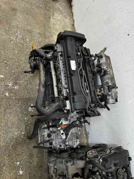 لسلام عليكم يتوفر مكاين 
سبورتج توسان محرك 2000
زيرو لعنوان بغداد صناعه لحريه 
***********علي
