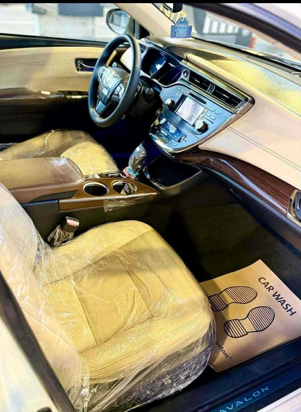 تۆیۆتا ئەڤەلۆن 2013 فوول مواسەفات lmited
ناو زەرد و جلد بەصمە و سڵایدو   پەردە و کامێراهەردووکوشن سارد و گەرم  و کوشن خەزن سێ مۆدی لێخوڕینی هەیە (eco,normal,sport)
پێش و دوای حاسە شەغال جامەکان کراوەبێ خۆی هەڵی ئەداتەوە زۆر مواسفاتی تر  چوارتایەی toyoلۆکی لەسەرە کامل سێرڤس کراوە 
سەیارەکە هەیکەلی زۆر جوانە  ناودەری بەپاکی ماوەتەوە 210هەزاری حەقیقی ڕۆیشتووە  پارچەو پەڵەیەکی بۆیاخە قرچێکی کەمی پێشەوەی هەیە بێ ئارباک سەنەوی بەسەرچووە بەناوی خۆمەوەیە سعری 185گەڵاو مامەڵەیەکی کەم 
شوێن دوکانی سیاحی 
ژم ***********
                  ***********
‎ السليمانية, العراق
