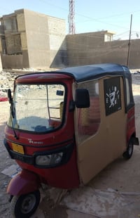 تكتك تي في اس للبيع موديل ١٨ أوراق الموبده نظيفه كبل للشارع عنوان بغدا...