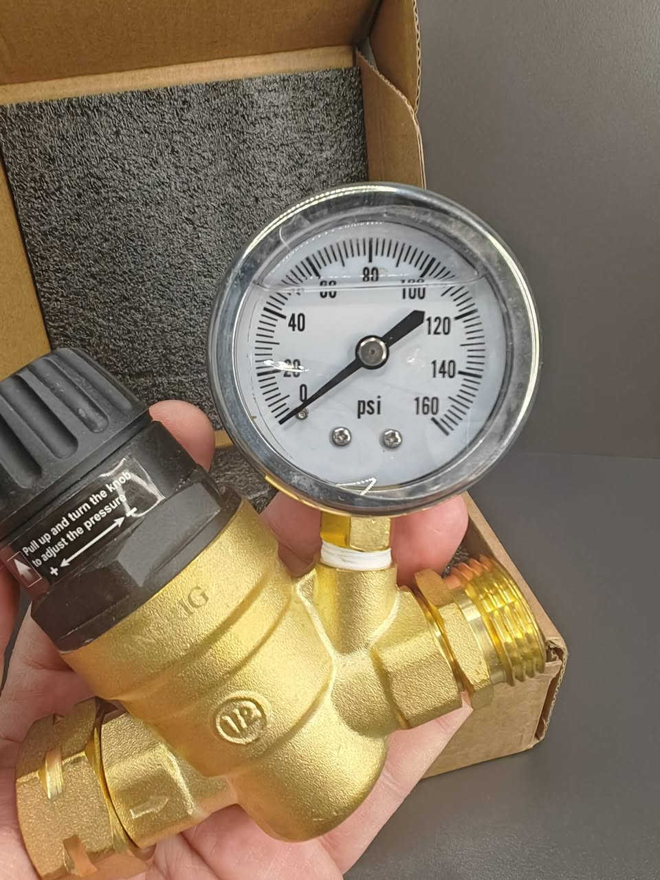 صمام تحكم بضغط الماء، نحاس بالكامل، مع الگيج الخاص، يتحمل 11 بار او 160 PSI
متوفر صمام تنظيم ضغط الماء من شركة NANORIG,، مصنوع من النحاس وخالي من الرصاص، مدخل نص انج، مع الگيج، جديد غير مستخدم بعده بالباكيت، كوالتي ممتاز جدا
يوجد توصيل لجميع المحافظات ***********
