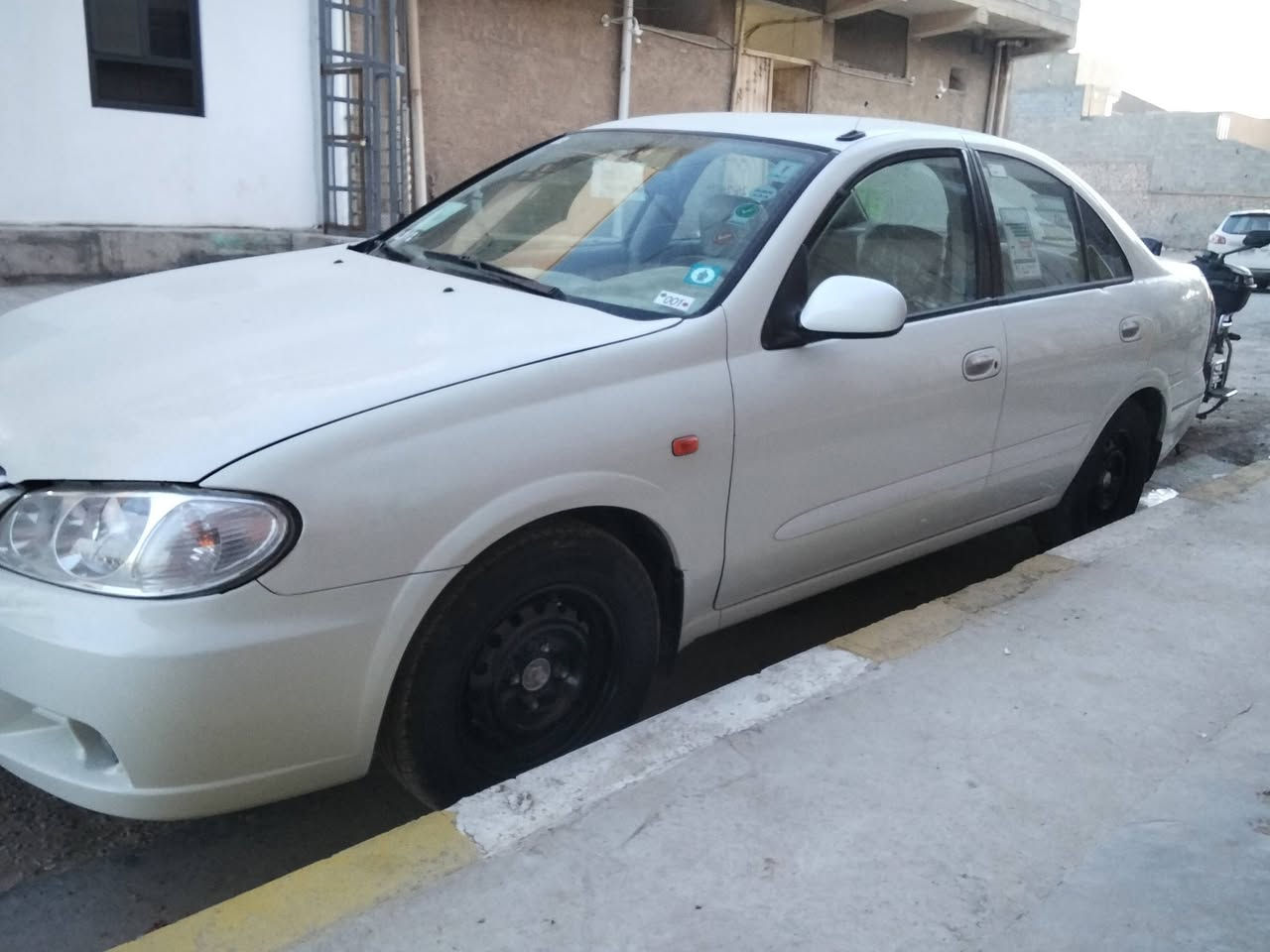 سني لون صدفي موديل سيارة 2008 جام اوتماتيك ⁦:⁠-⁠)⁩⁦:⁠-⁠)⁩كير عادي محرك اسود 1600 تبريد شغل وتدفئه شغله صدر جديد بيه صبغ 5 قطع وبيه تصليح بل صندوك جهت اليمنه سونار سيارة بل منشور مكان سيارة هيت سعر سيارة 85 وبيه مجال *********** وتساب
