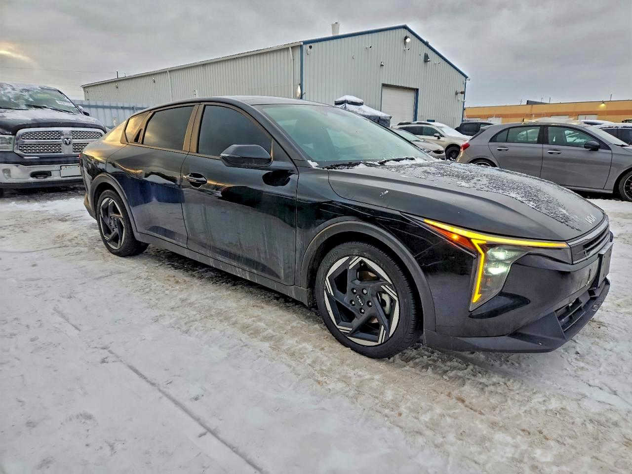 🚨 تنويه مهم
هذه السيارة معروضة في المزاد الأمريكي 🇺🇸
والمزايدة والشراء تتم عن طريق مكتب الباخرة للمزادات 🇮🇶
🔥 تدخل بكتاب الشهداء
───────────────

🚗 السيارة: 2025 Kia K4
📅 تاريخ المزاد: 24/02/2026
⚠️ الضرر الرئيسي: أمامي
📏 المسافة: 24,775 ميل
🔧 المحرك: 2.0l 4
🔢 رقم الشاصي: 3KPFU4DE1SE076641

───────────────

🔥 مجاناً مجاناً مجاناً
📄 تقرير كارفاكس مجاني بدون أي مقابل
───────────────

🚗 سحب السيارة خلال 24 ساعة من وقت التسديد
💸 حسابات مخفّضة وعمولات أقل من السوق
───────────────

🚢 الشحن متوفر من:
🇺🇸 🇨🇦 جميع الولايات الأمريكية والكندية
➡️ شحن مباشر إلى العراق
➡️ العقبة – جبل علي – ميرسين
───────────────

🛃 تخليص كمركي كامل من ميناء أم قصر
🏔️ تخليص كمركي إلى إقليم كردستان
🇯🇴 شحن مباشر إلى عمّان (العقبة)
🇹🇷 شحن إلى ميناء ميرسين – تركيا
───────────────

🏢 فروع الشركة:
📍 الفرع الأول: بغداد – السيدية – الإعلام
📍 الفرع الثاني: الإمارات العربية المتحدة – الشارقة – الصناعية 4
───────────────

👥 مجموعة البيع والشراء:
https://www.facebook.com/share/g/17pXXBgeeU/?mibextid=wwXIfr

───────────────

🎵 TikTok:
https://www.tiktok.com/@al_bakhera?t=8qGOLioZlVE&_r=1

───────────────

📞 للاستفسار والتواصل     ***********
