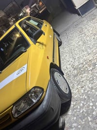 ٢٠١٢ • مكفولة كير ومحرك • بدون صبغ