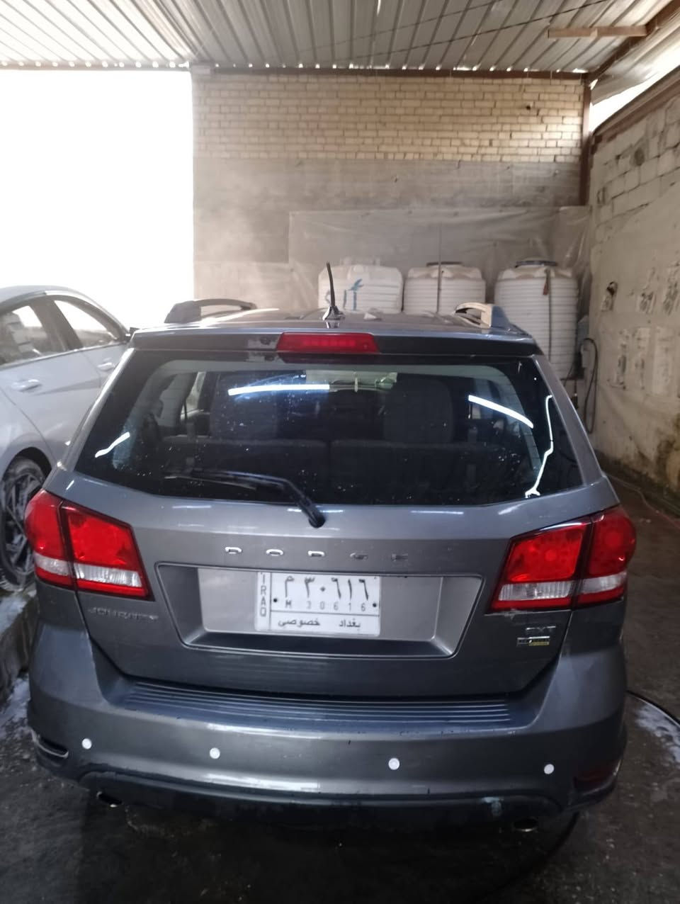 دوج جورني موديل 2013  رقم بغداد 
(6سلندر ) (كلين ) مكاني كربلاء رقمي ***********
باتري جديد تايرات جدد صدر امامي وخلفي جدد
