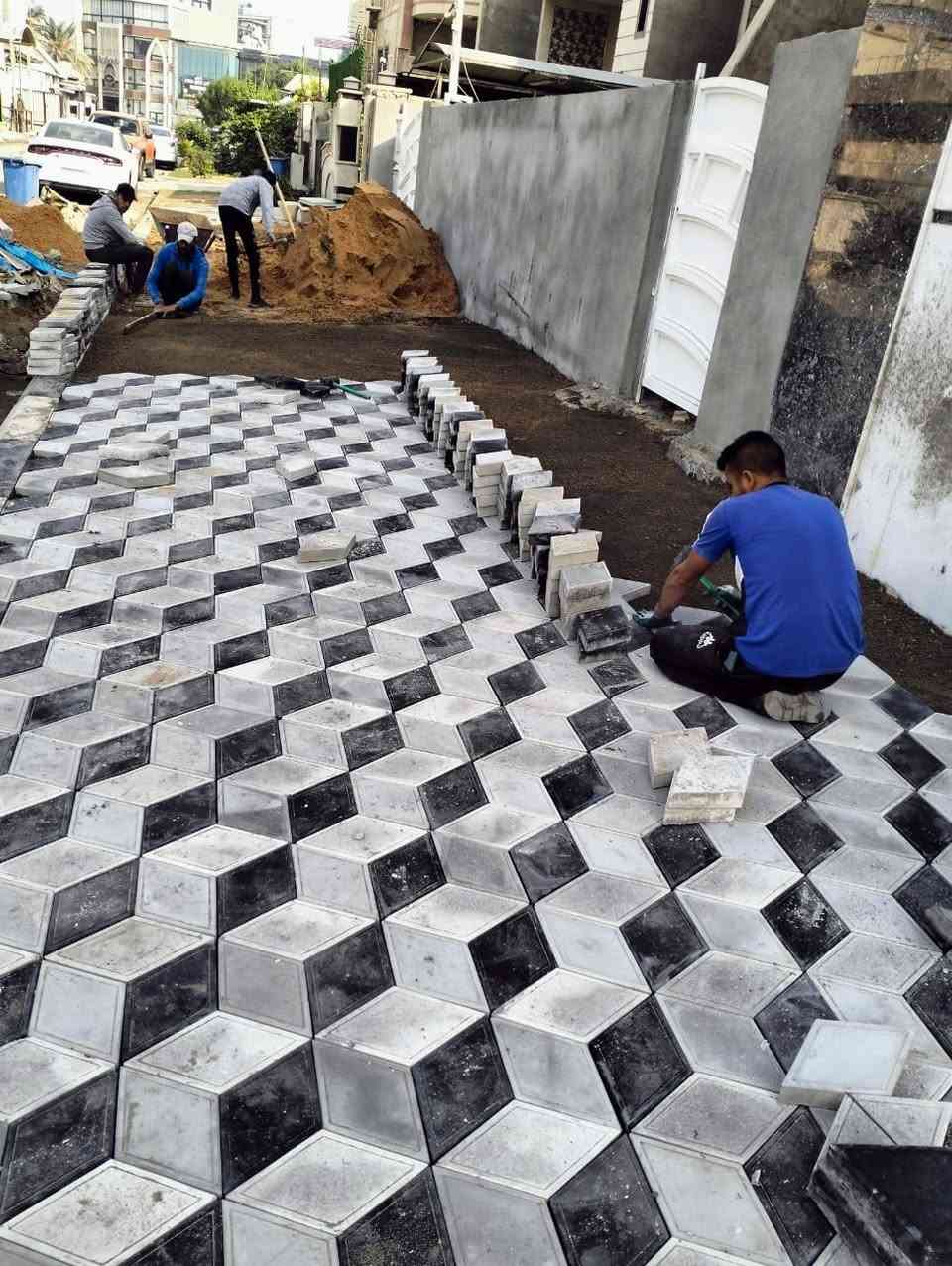 كادر متخصص خلفات مقرنص مع بناء وتفليس كرسته وعمل للاستفسار اتصال او واتس اب  ***********
