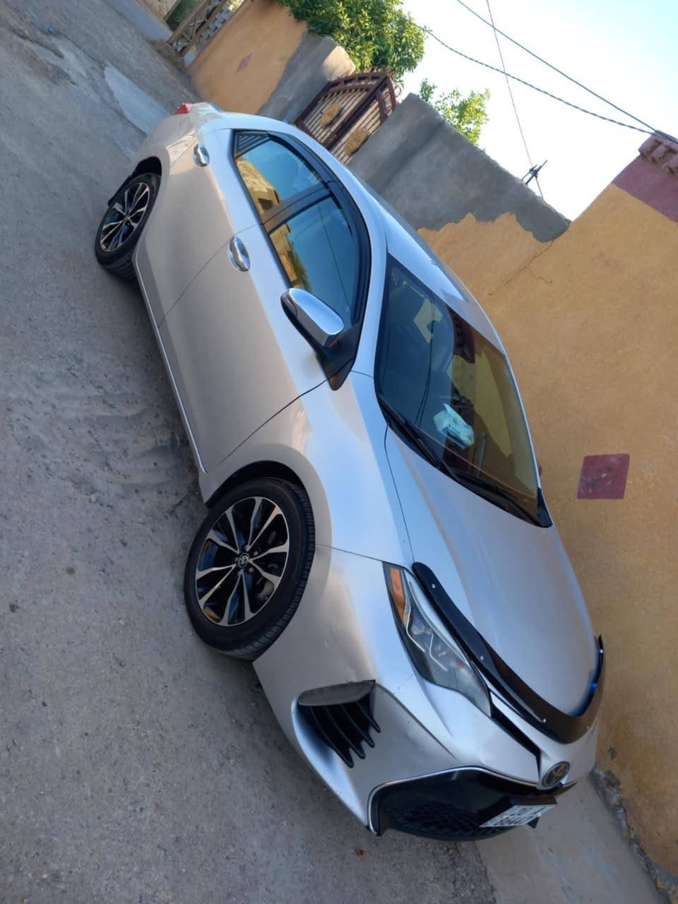 السلام عليكم للبيع كورلا 2018seماشيه 100
***********
