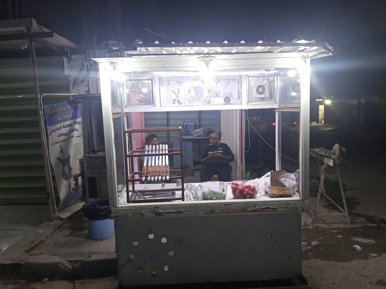 (اعاده نشر بسبب الوعود الكاذبه) سلام عليكم عربانه مشويات للبيع توصا شغل درجه اولى المكان بغداد السعر 200 وبيها مجال تواصل بي واتساب ***********
