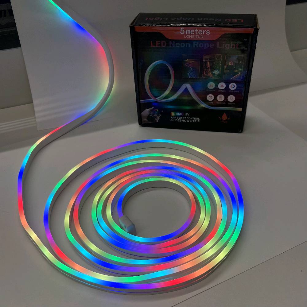 حبل أضاءةنيون LED بتقنية التحكم الذكي طول 5 أمتار
السعر 24 الف توصيل مجاني لكل محافظات العراق 
للتواصل واتساب ***********
للتواصل انستا أو تيك توك أو فيسبوك اسم صفحة كاستر ستور