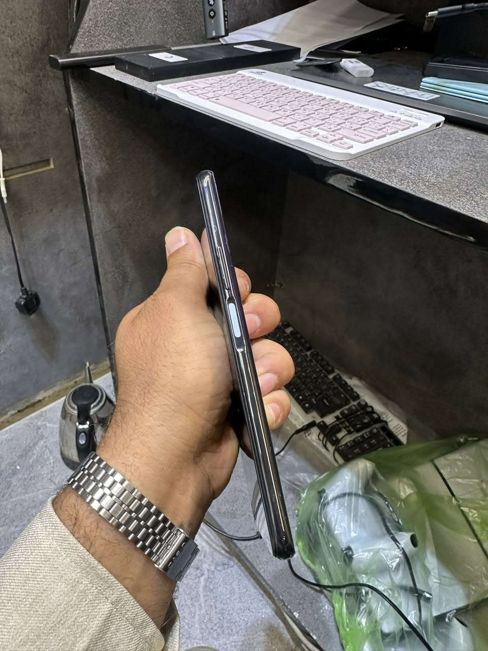 السلام عليكم
Y9a 
باقي التفاصيل بلا الصور 
الخاص مفتوح


**إذا كنت صاحب هذا الإعلان وتريد حذفه لأي سبب، رجاءا أرسل رسالة إلى الدعم الفني**