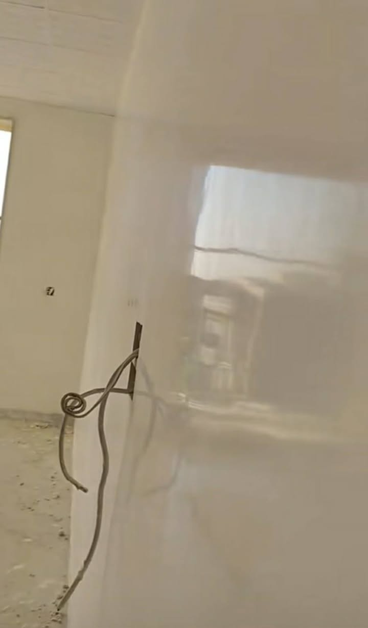 كادر لبخ جص من الموصل خمس اسطوات 5 خمس عمال 5 شرط هندسه مساطر حايط جام صور كدام العين  تريد مصرف علي تريد عليك رقم ***********
