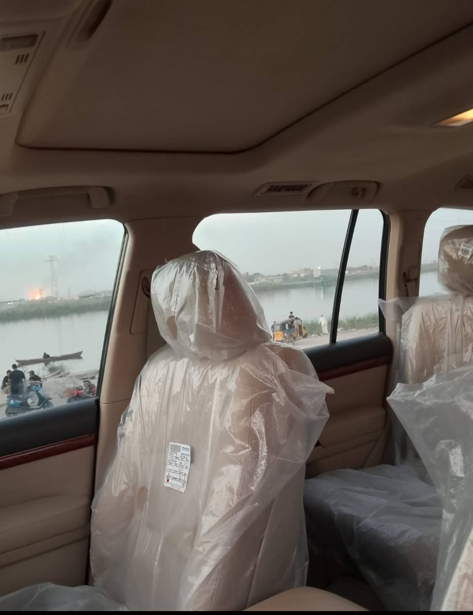 السلام عليكم جكساره مديل ١٣رقم بغداد بسمي فول مواصفات ٨استندر تشغيل عن بعد منظومه زنون السياره جديده السعر ٣٧٥
الاستفسار***********
***********
