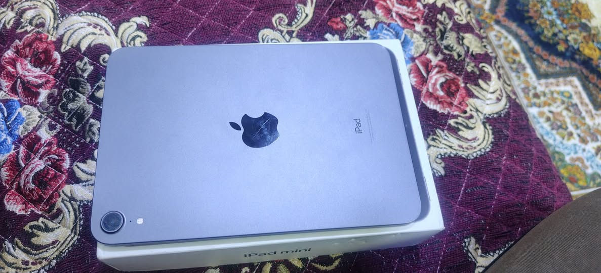 السلام عليكم حبايب عندي ايباد ميني 6 ذاكره 64 جهاز كلش نضيف فقط بيه الكلاس مفطوره وممأثره عل شاشه ولا عل لمس العنوان بغداد الحريه الثالثه قرب ساحه عدن ***********
